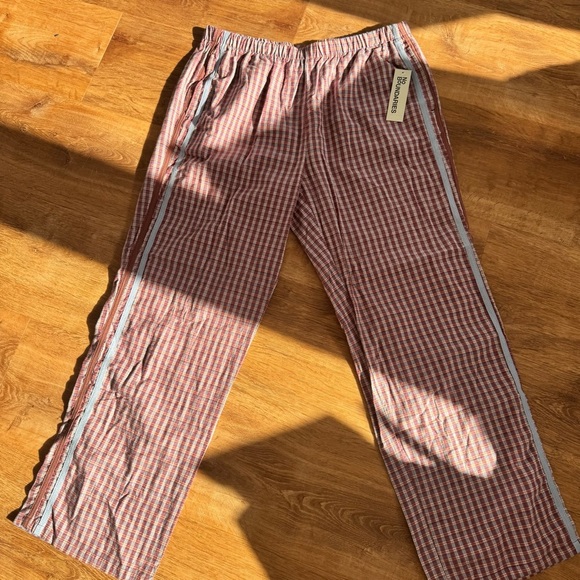 NWT No Boundaries Women's Cotton Boxer Pants Red Gingham Side Stripe L 12-14 - Picture 2 of 12